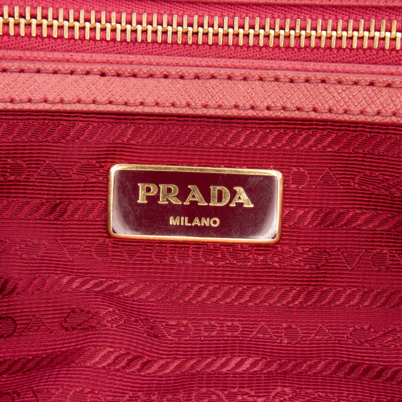 Prada Small Saffiano Lux Galleria Double Zip Satchel Roze