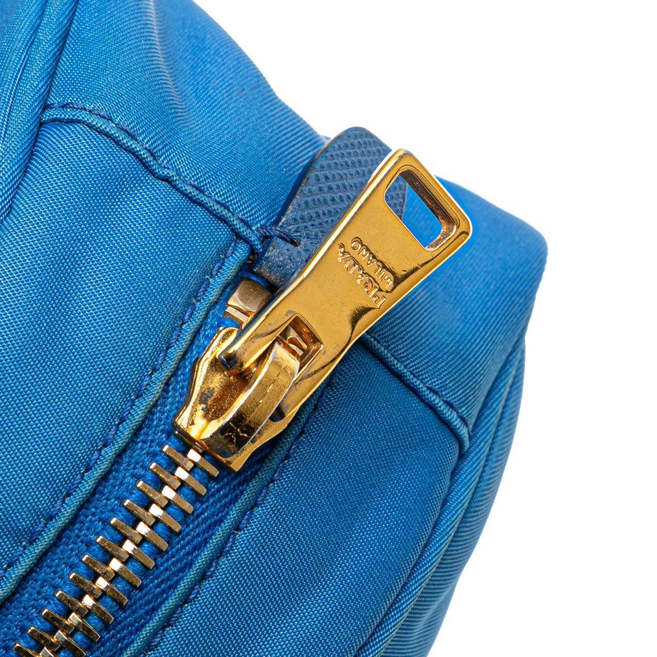 Prada Tessuto Pouch Blauw