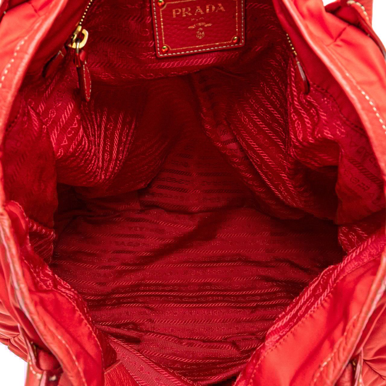 Prada Vitello Daino Trimmed Tessuto Satchel Rood