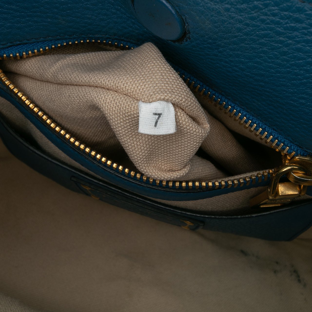 Prada Vitello Daino Tote Blauw