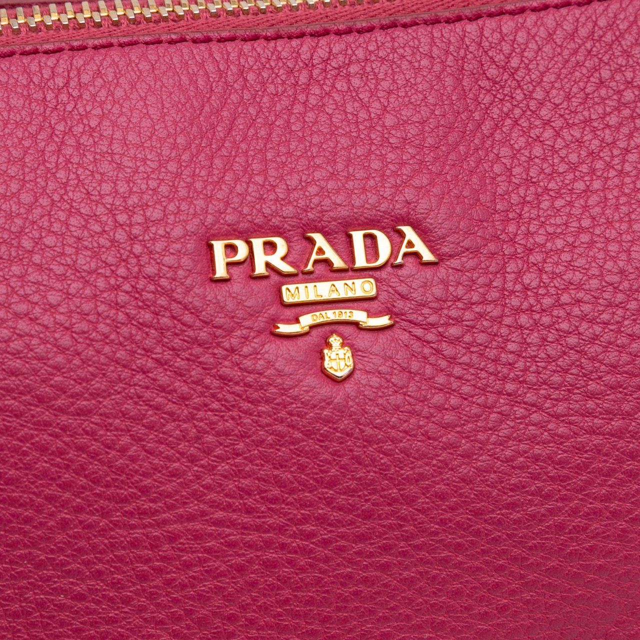 Prada Vitello Daino Shoulder Bag Roze