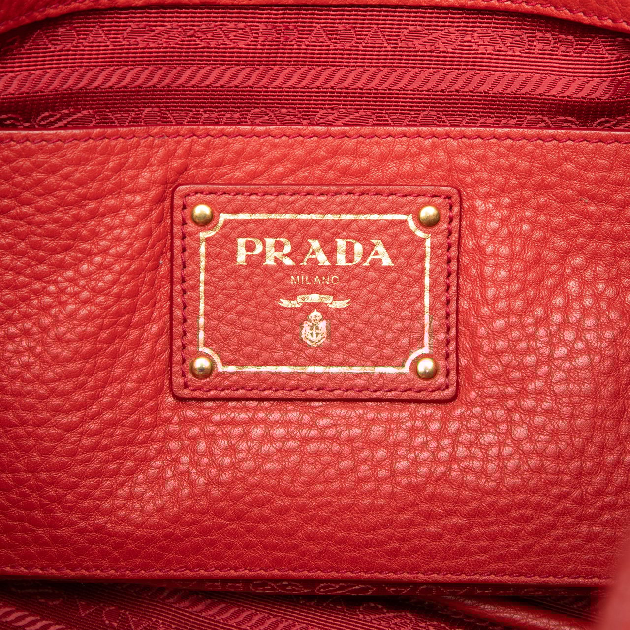 Prada Vitello Daino Side Zip Tote Rood