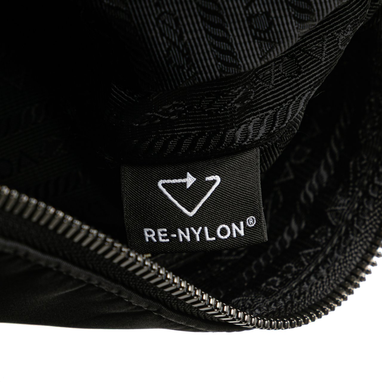 Prada Saffiano Trimmed Re Nylon Zip Top Crossbody Zwart