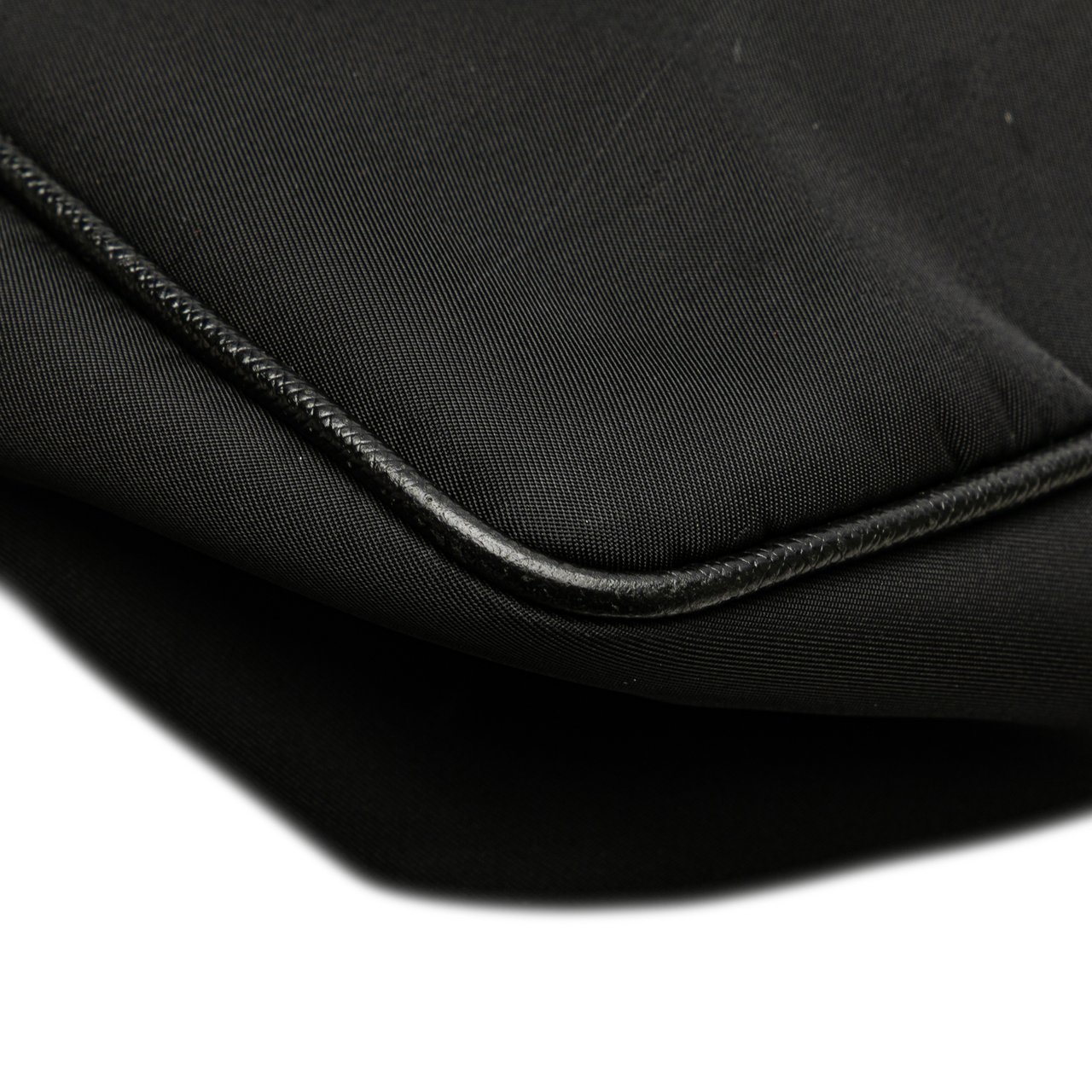 Prada Saffiano Trimmed Re Nylon Zip Top Crossbody Zwart