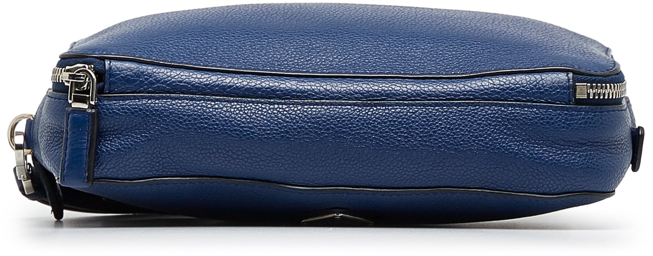 Prada Vitello Daino Clutch Bag Blauw
