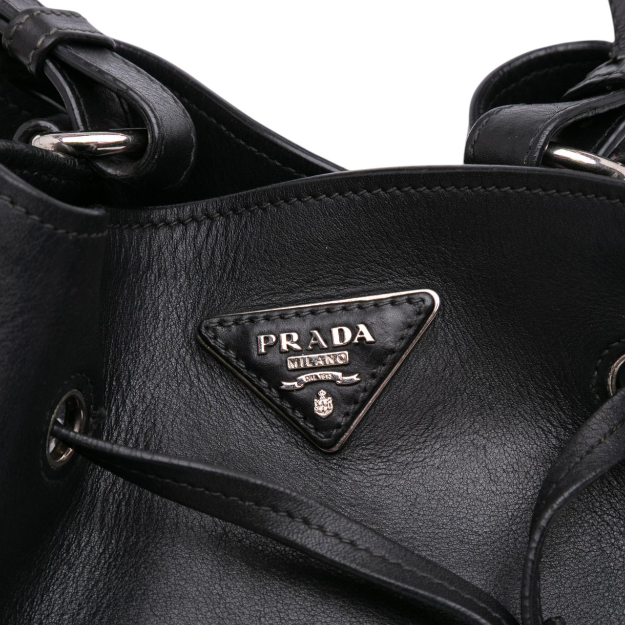 Prada City Calf Drawstring Bucket Bag Zwart