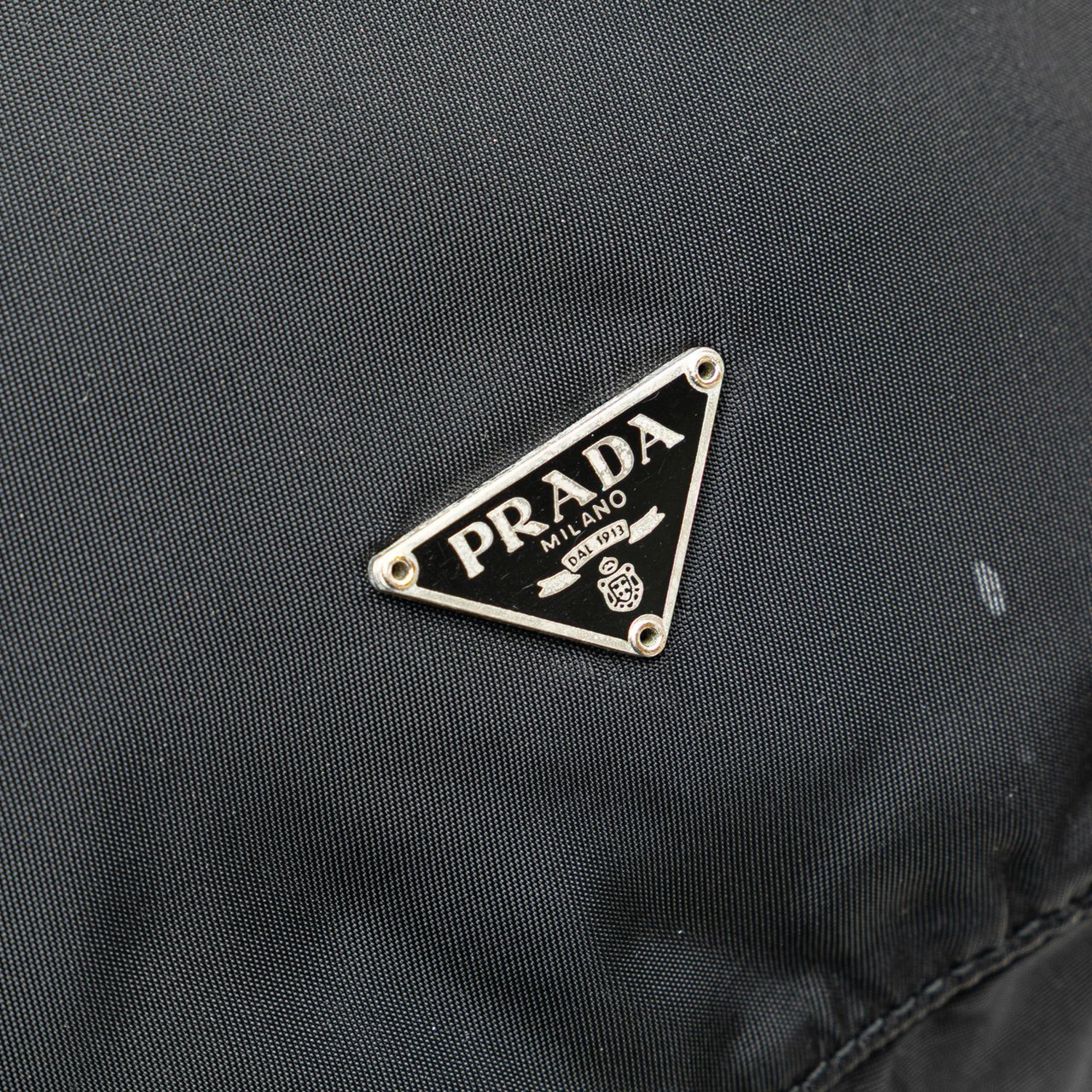 Prada Tessuto Drawstring Pouch Zwart