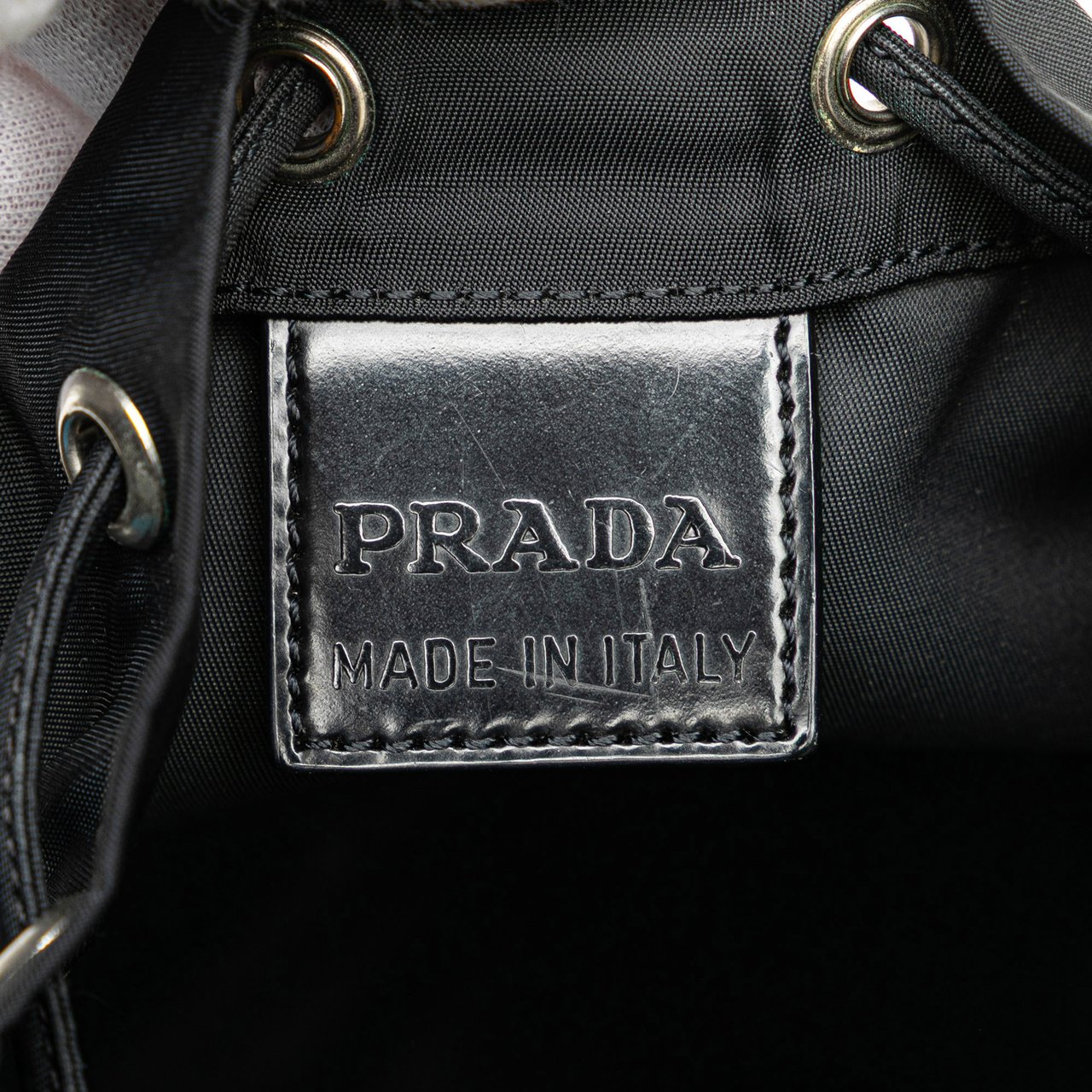 Prada Tessuto Drawstring Pouch Zwart