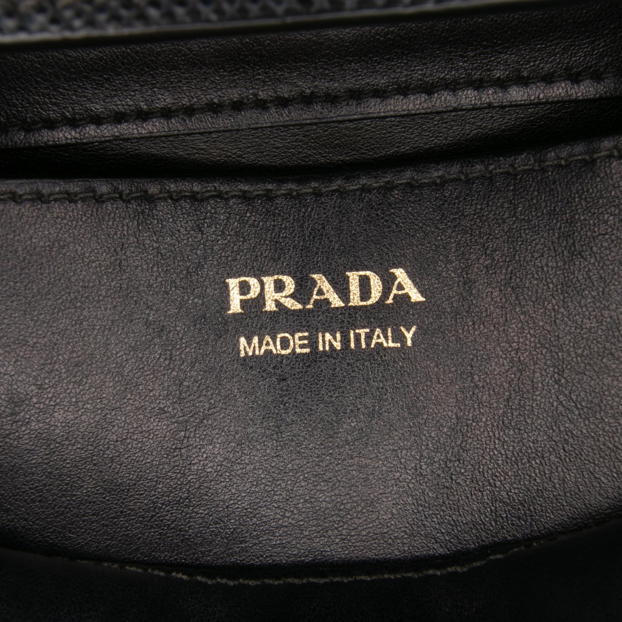 Prada Medium Saffiano Matinee Satchel Zwart