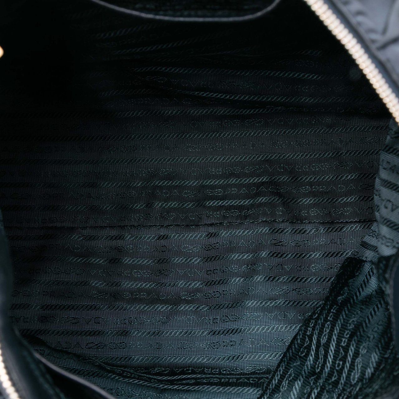 Prada Tessuto Gaufre Satchel Zwart