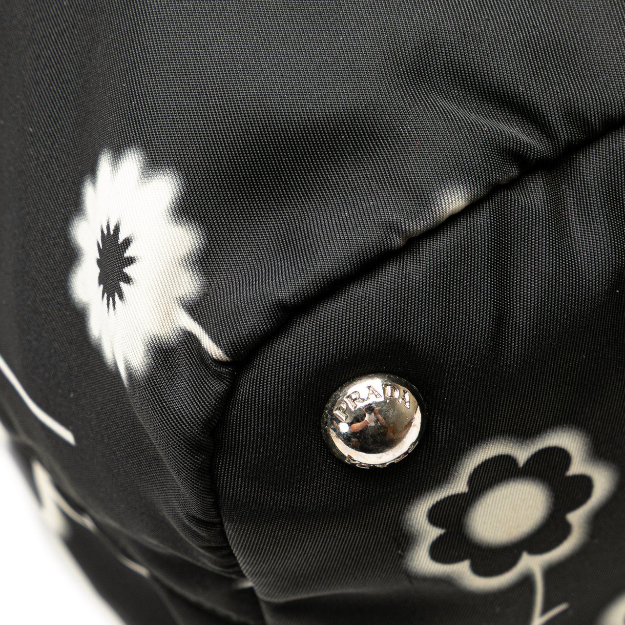 Prada Tessuto Stampato Floral Satchel Zwart