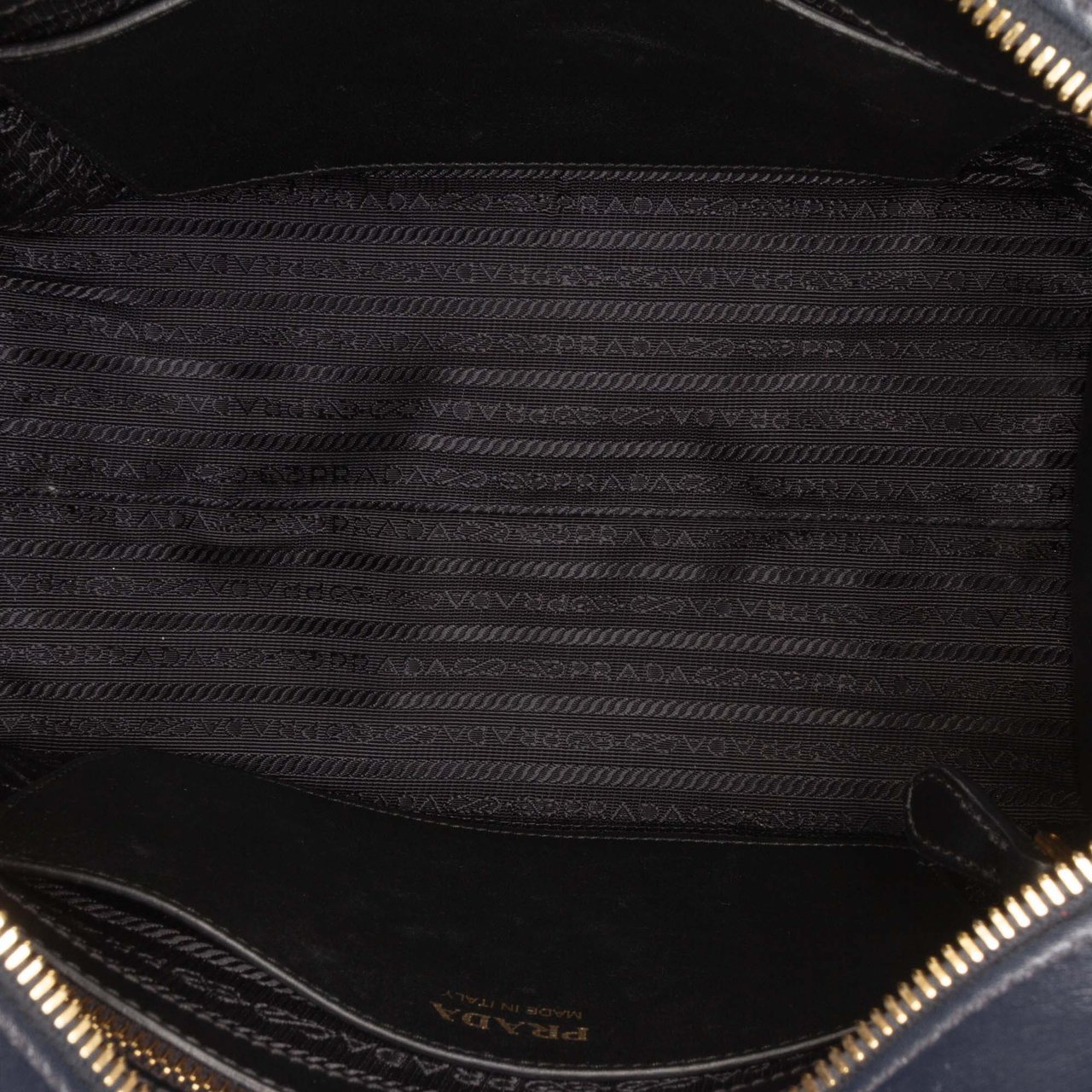 Prada Medium Saffiano Trimmed City Calf Greca Esplanade Satchel Blauw