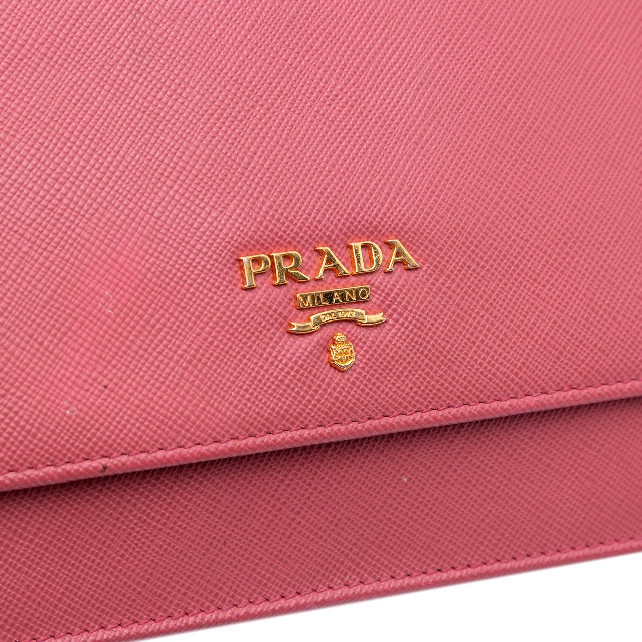 Prada Saffiano Wallet on Strap Roze
