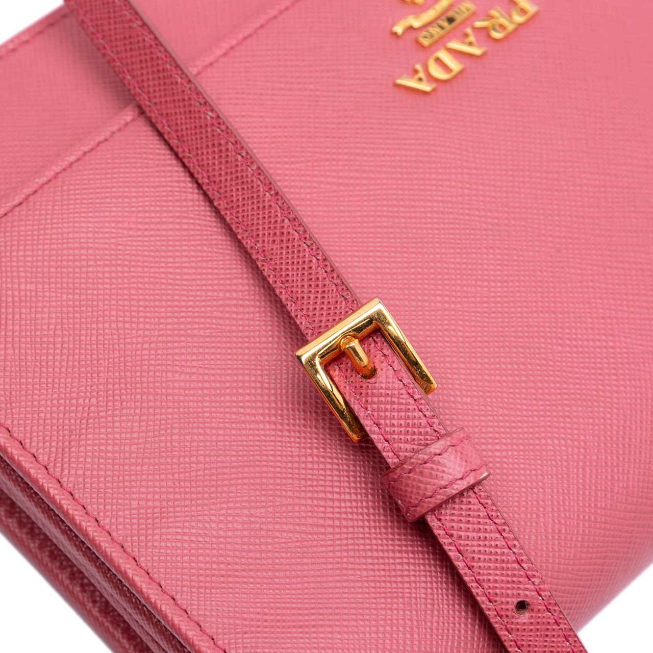 Prada Saffiano Wallet on Strap Roze