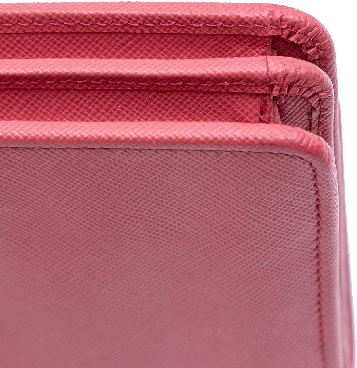 Prada Saffiano Wallet on Strap Roze