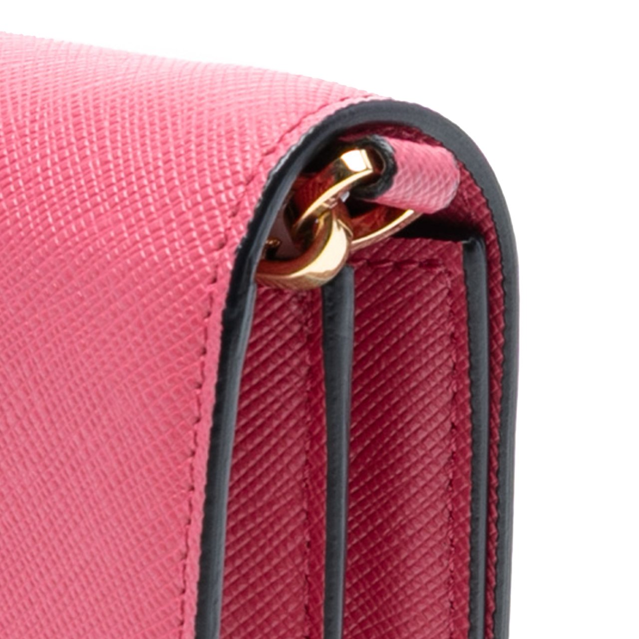 Prada Saffiano Lux Flip Lock Wallet on Chain Roze