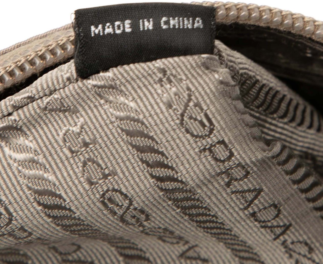 Prada Tessuto Clutch Bruin