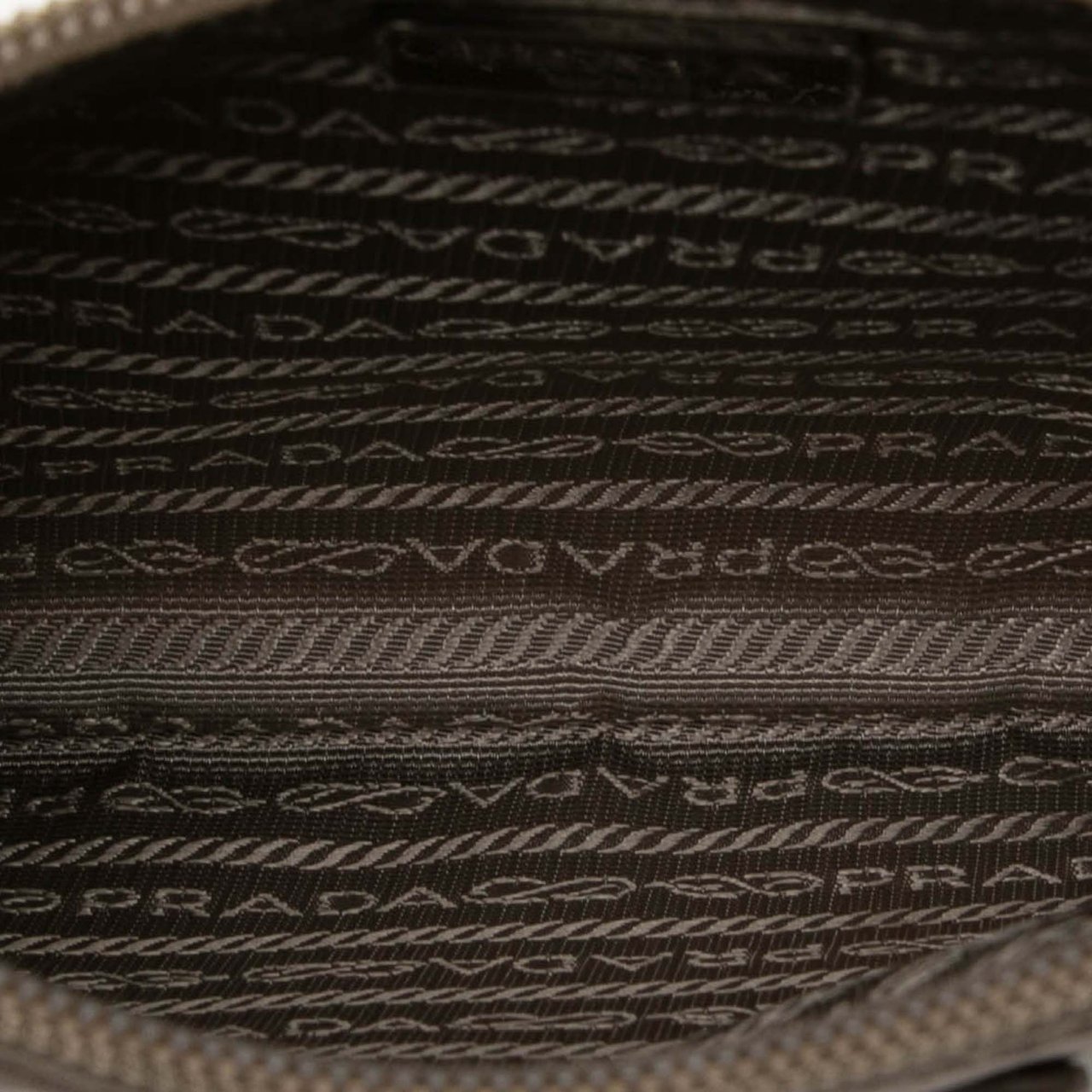 Prada Tessuto Clutch Bruin