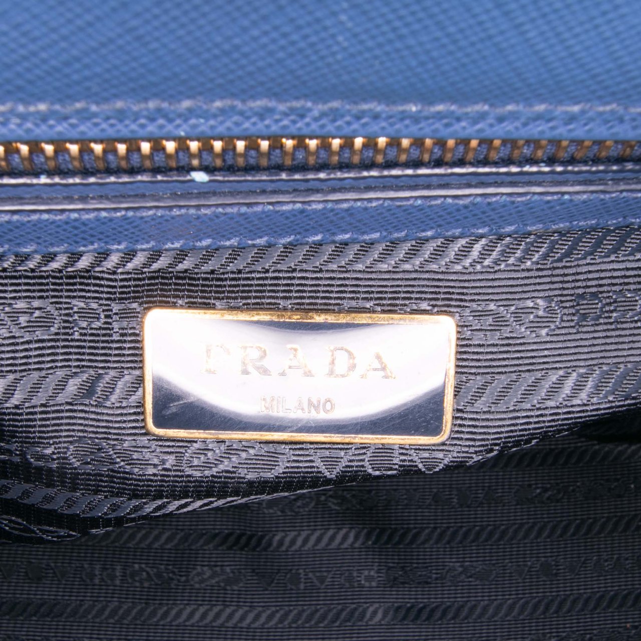 Prada Small Saffiano Lux Galleria Double Zip Satchel Blauw