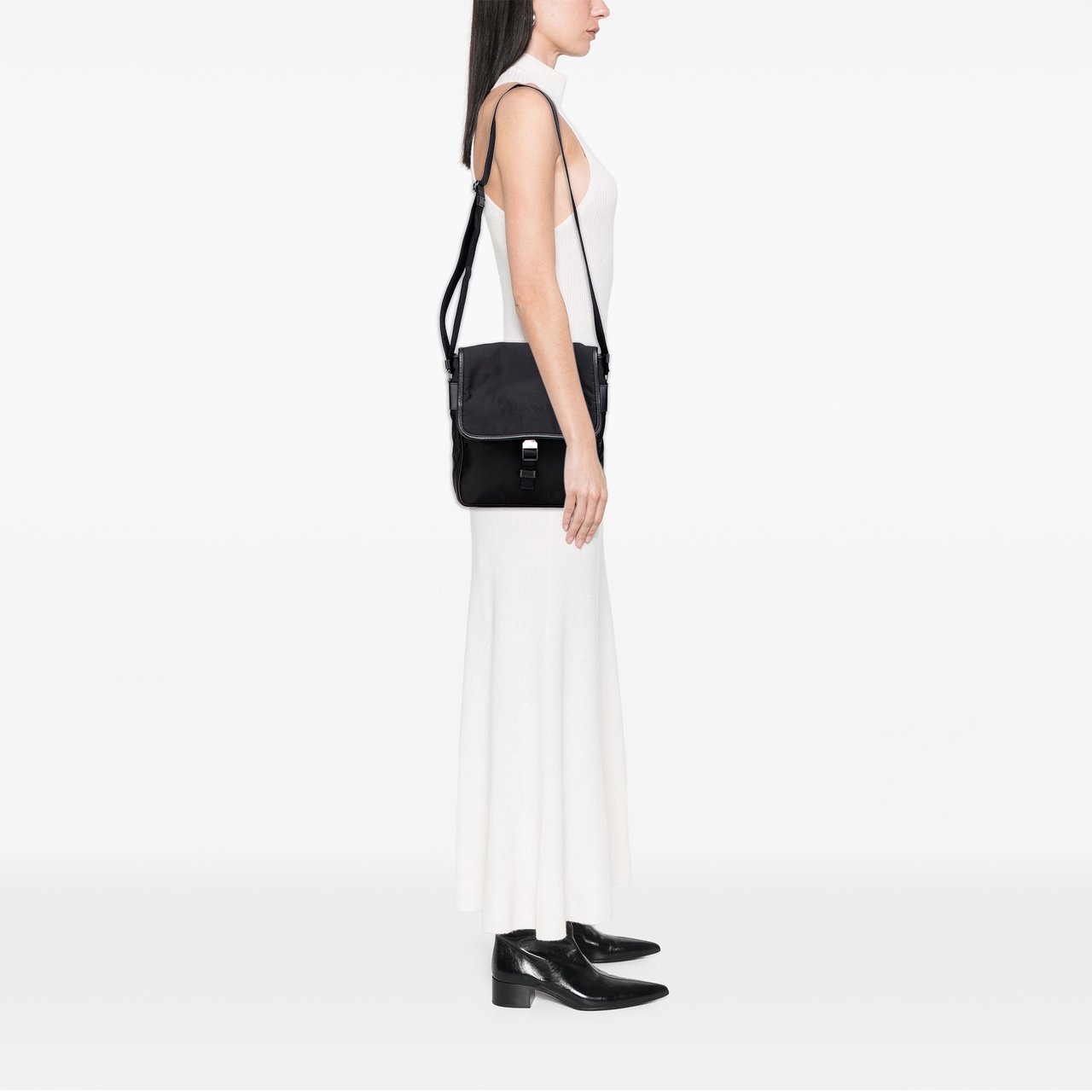 Prada Tessuto Buckle Messenger Bag Zwart