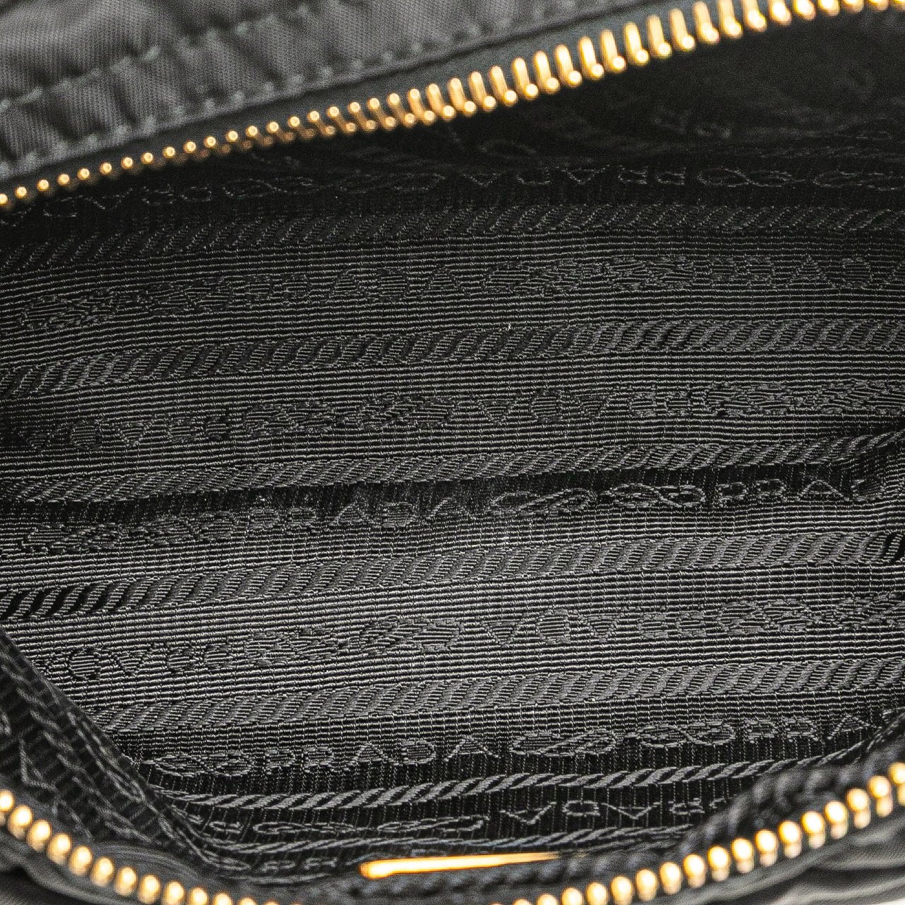 Prada Tessuto Pouch Zwart