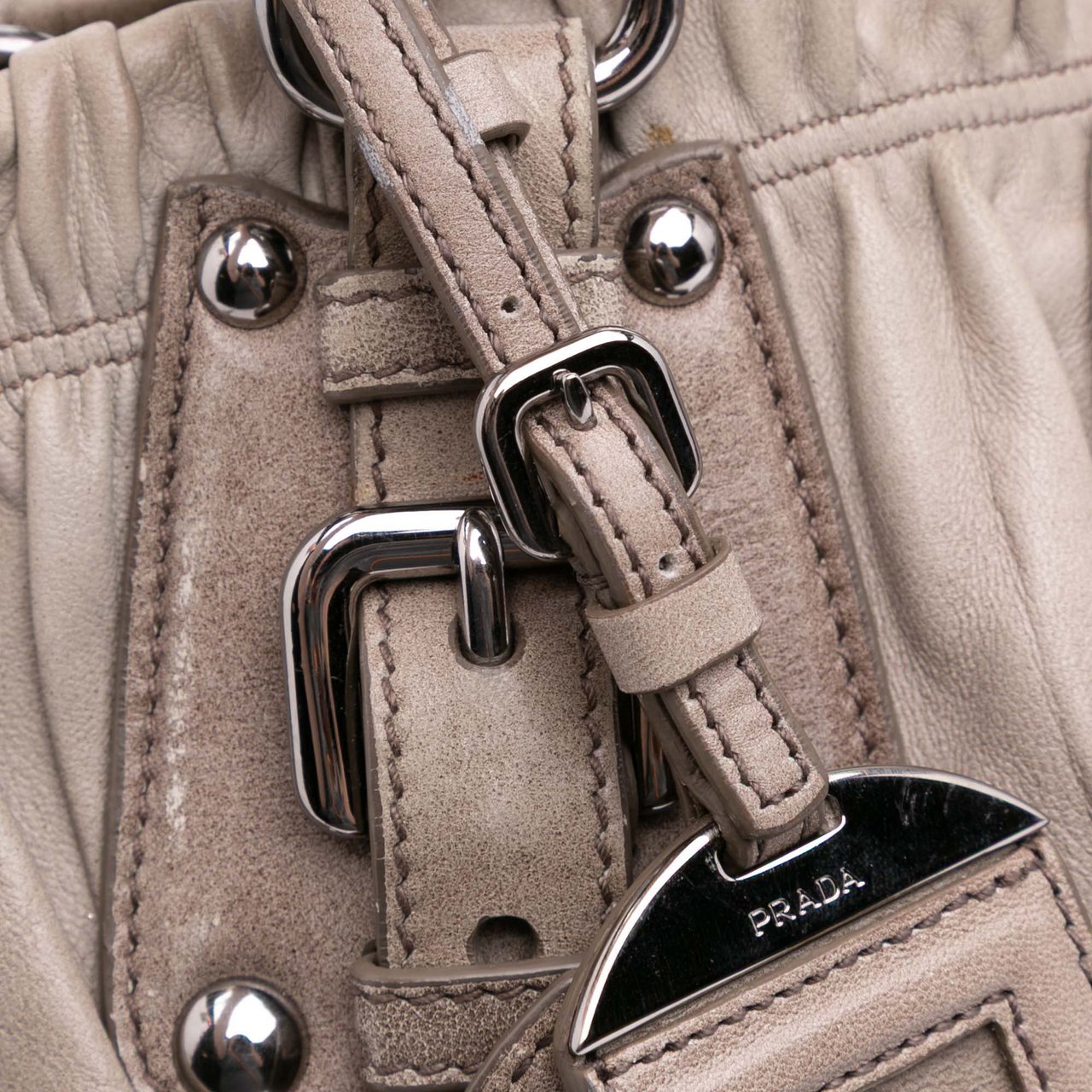 Prada Nappa Gaufre Ombre Satchel Grijs