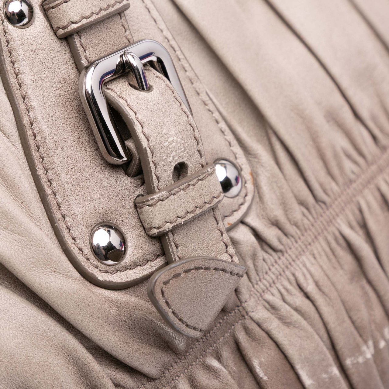 Prada Nappa Gaufre Ombre Satchel Grijs