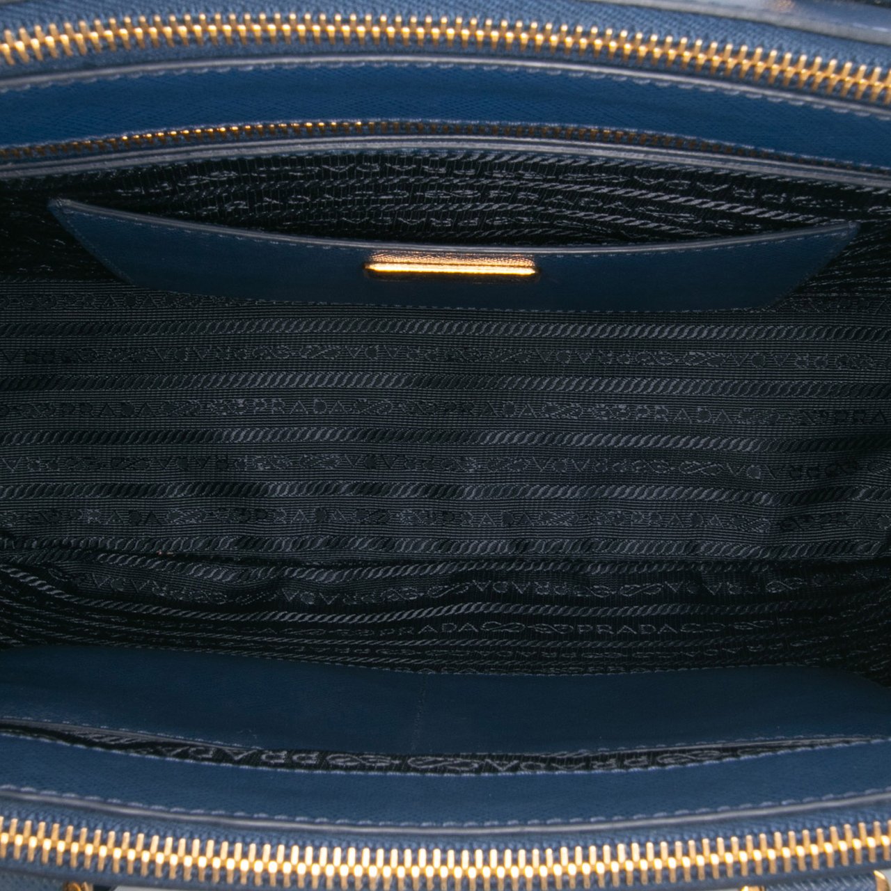 Prada Large Saffiano Lux Galleria Double Zip Tote Blauw