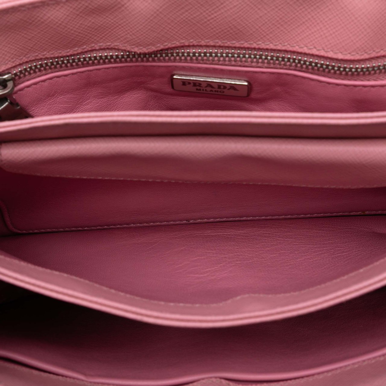 Prada Saffiano Lux Lock Chain Flap Roze