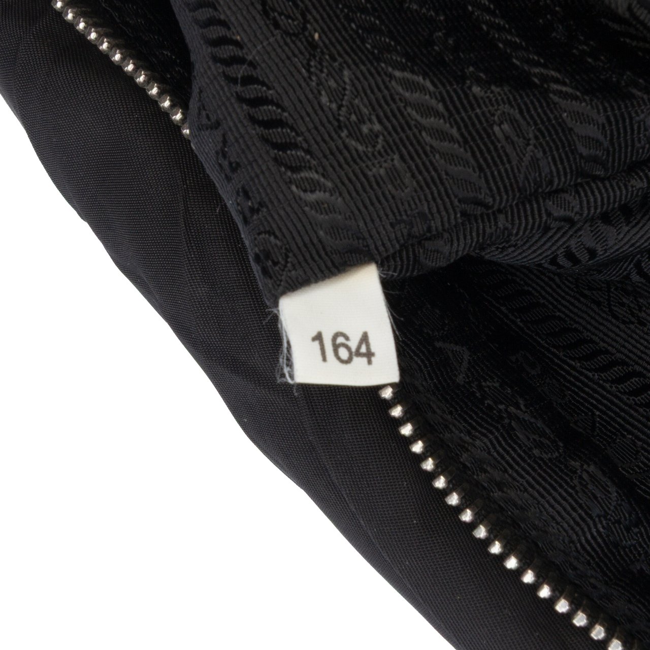 Prada Quilted Tessuto Messenger Bag Zwart