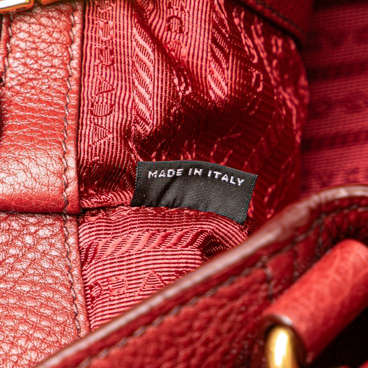 Prada VItello Daino Double Pocket Tote Rood
