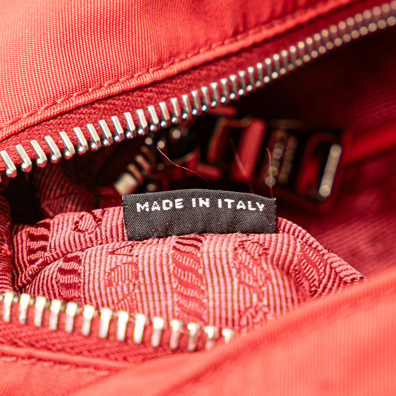Prada Tessuto Satchel Rood