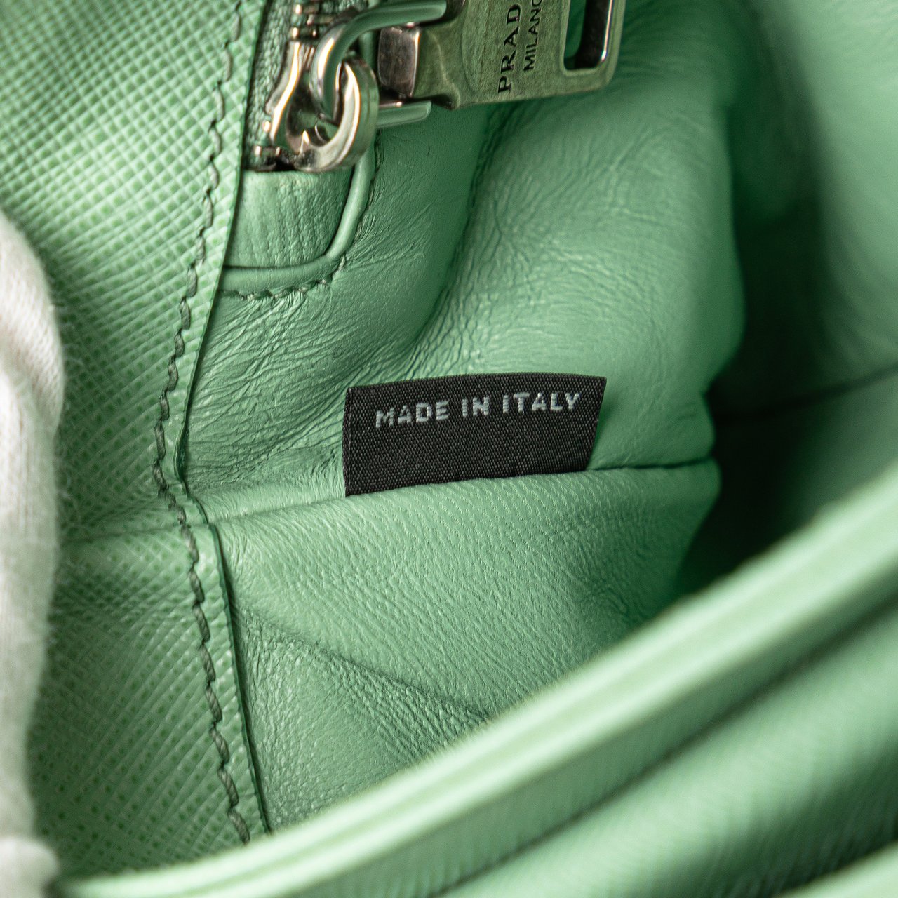 Prada Saffiano Lux Chain Lock Flap Groen