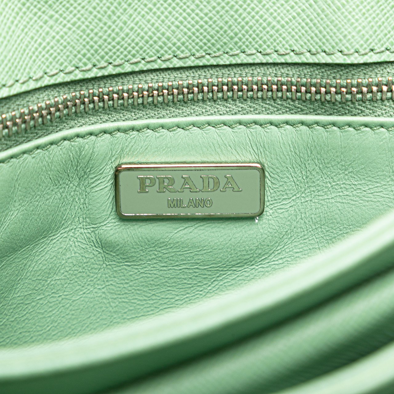 Prada Saffiano Lux Chain Lock Flap Groen