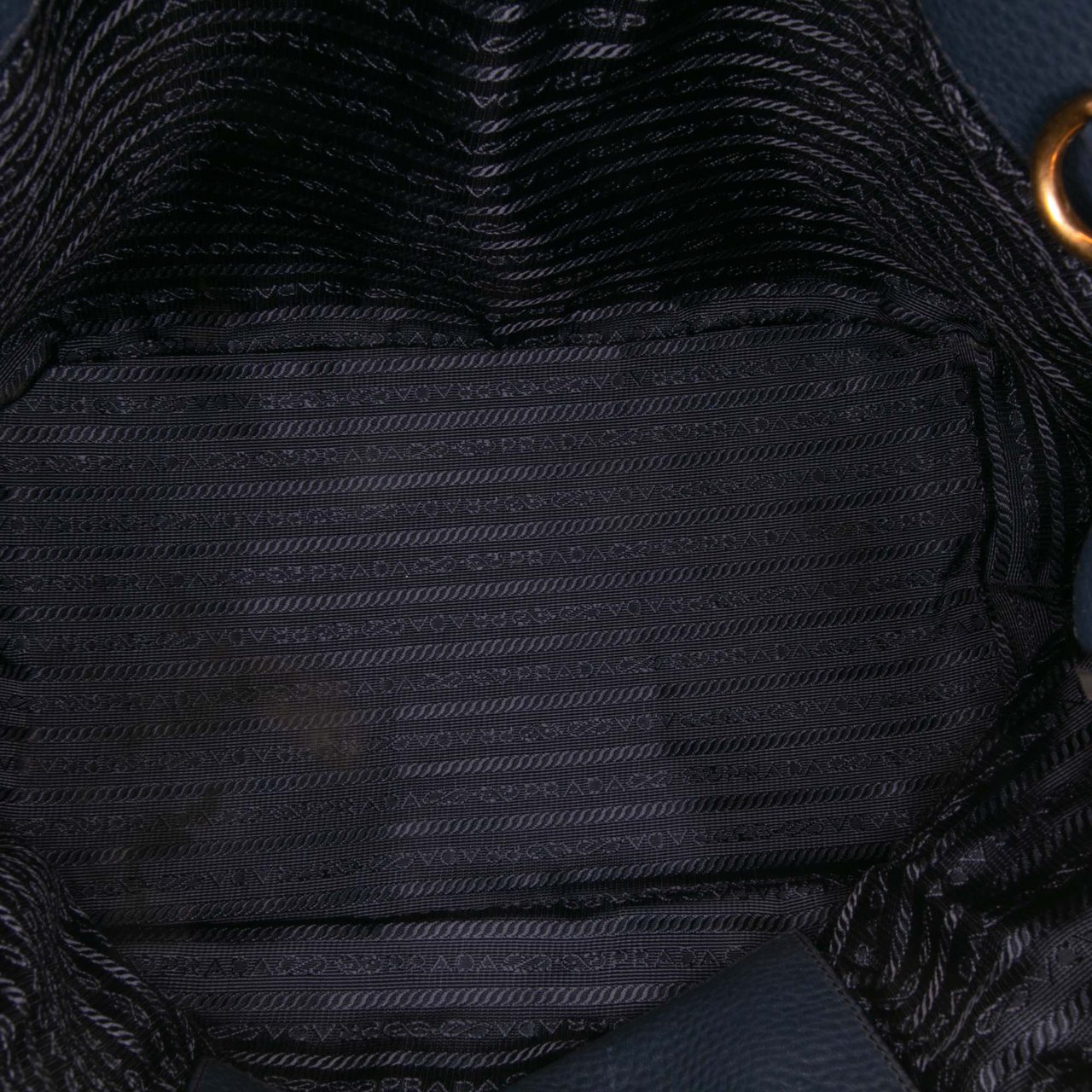 Prada Vitello Daino Open Convertible Tote Blauw