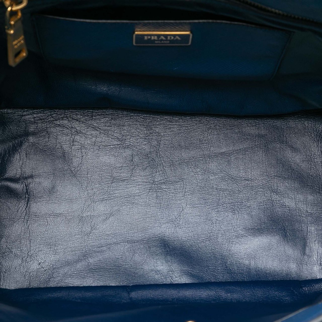 Prada Saffiano Cuir Front Pocket Convertible Tote Blauw