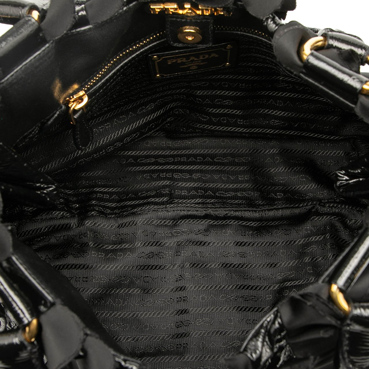 Prada Vernice and Tessuto Ruffle Tote Zwart