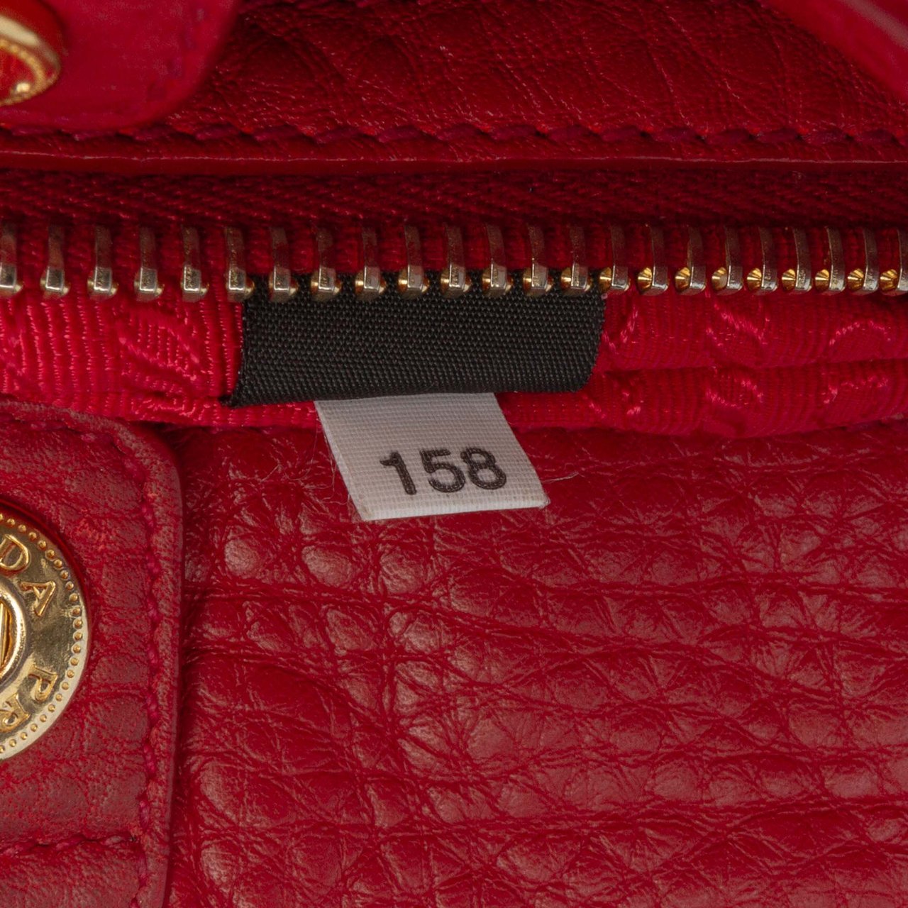 Prada Vitello Daino Side Zip Shopper Tote Rood