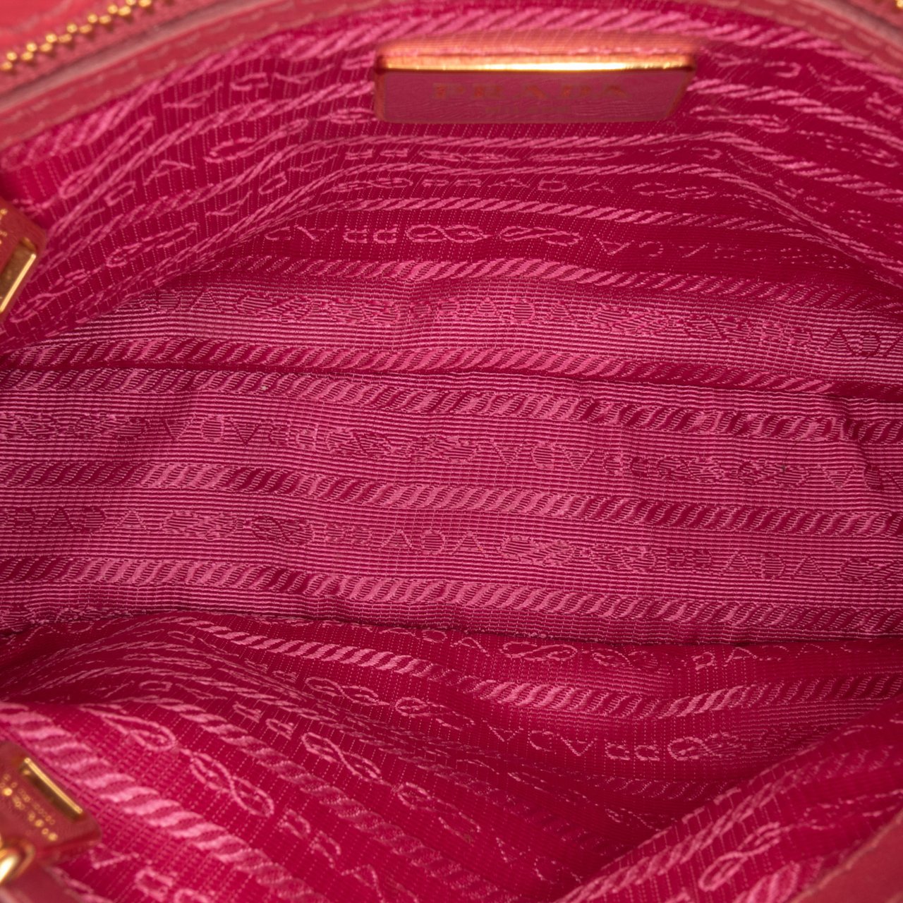 Prada Limited Edition Small Saffiano Vernice Promenade Satchel Roze