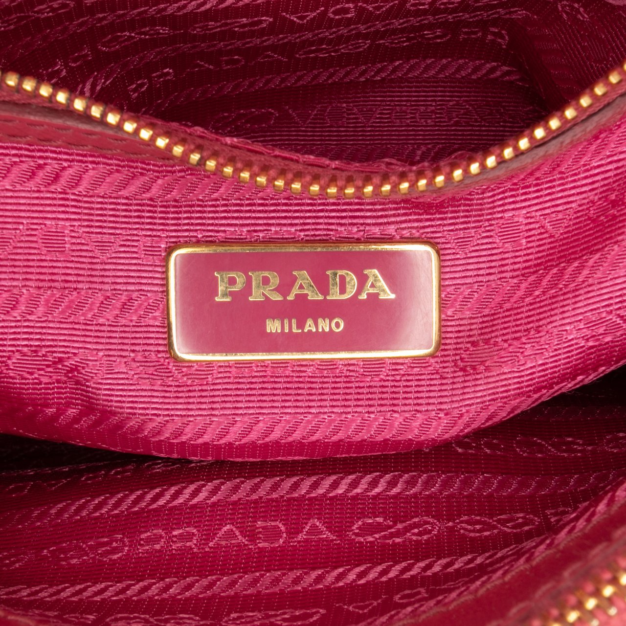 Prada Limited Edition Small Saffiano Vernice Promenade Satchel Roze