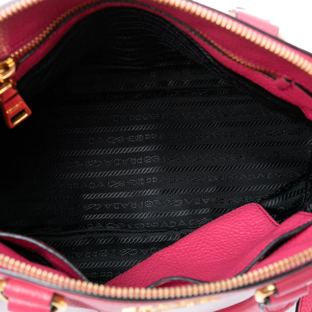 Prada Vitello Daino Dome Satchel Roze