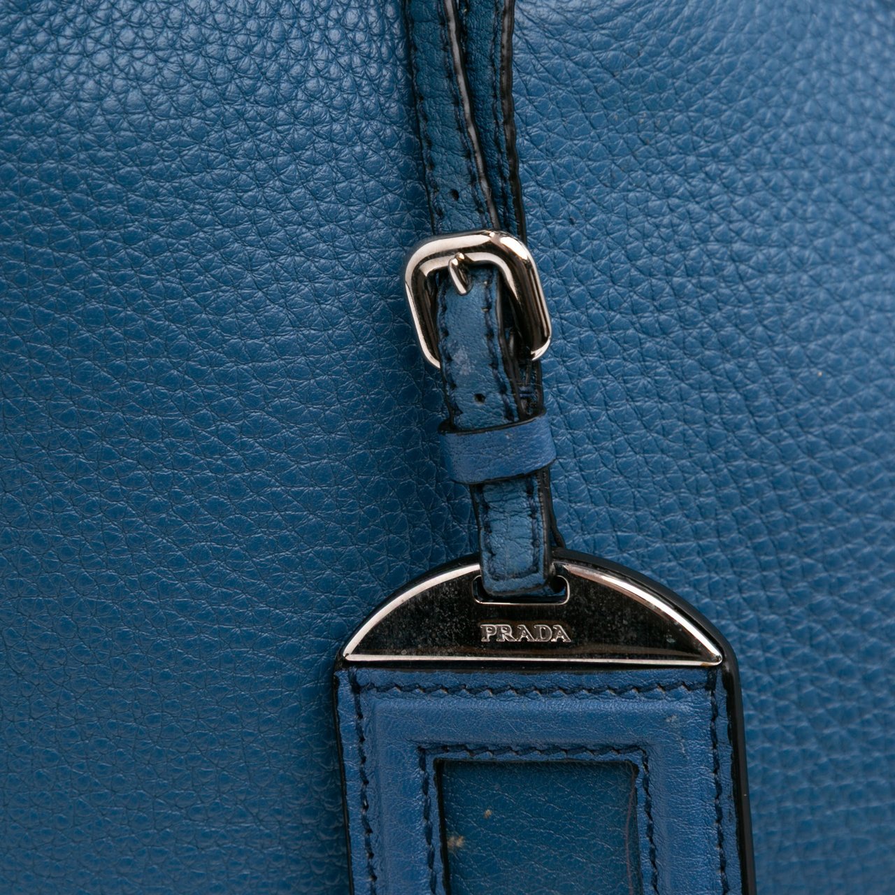 Prada Vitello Daino Open Convertible Tote Blauw