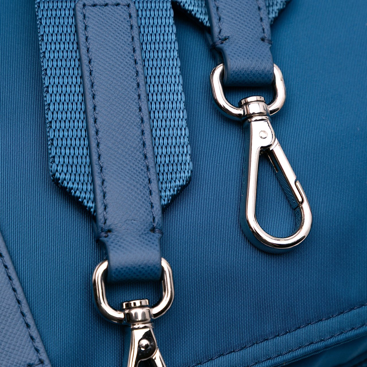 Prada Tessuto Zip Top Convertible Tote Blauw