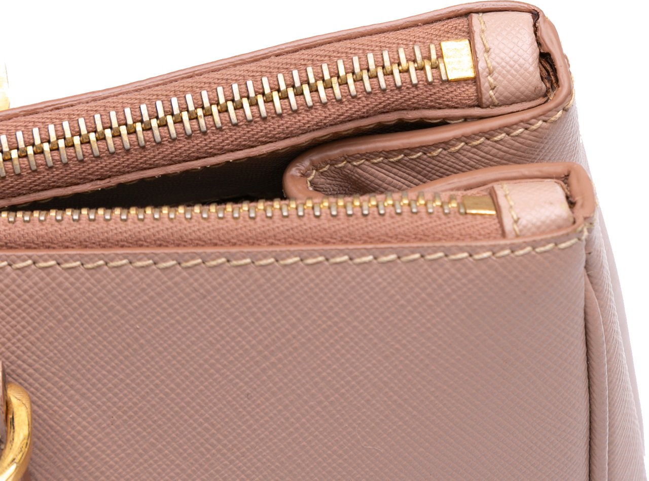 Prada Saffiano Lux Galleria Double Zip Front Pocket Satchel Roze