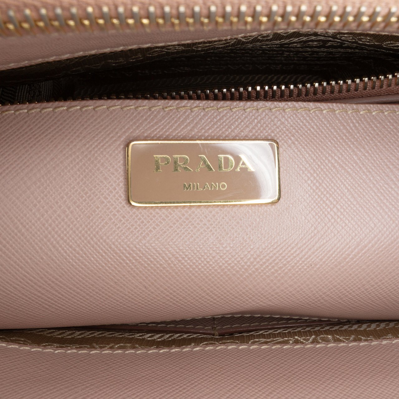 Prada Saffiano Lux Galleria Double Zip Front Pocket Satchel Roze