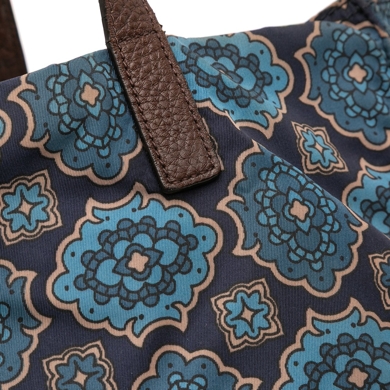 Prada Tessuto Stampato Tote Blauw