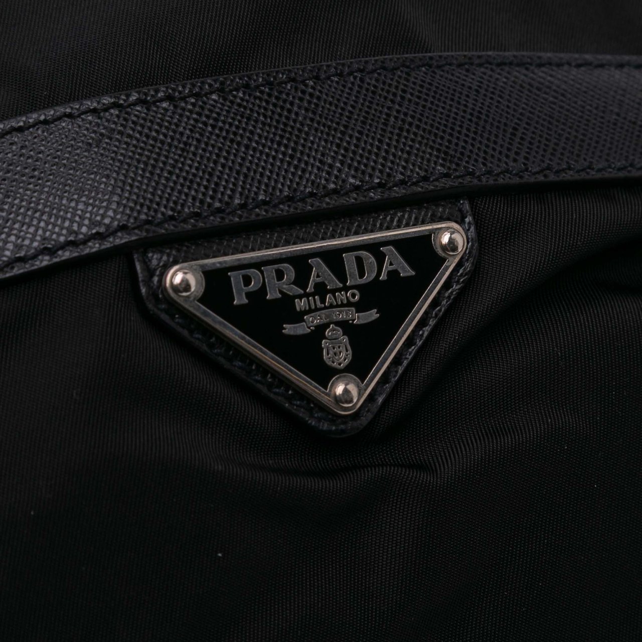 Prada Tessuto Shoulder Bag Zwart