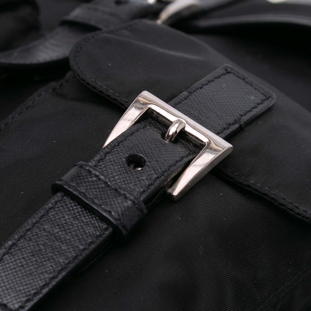 Prada Tessuto Shoulder Bag Zwart
