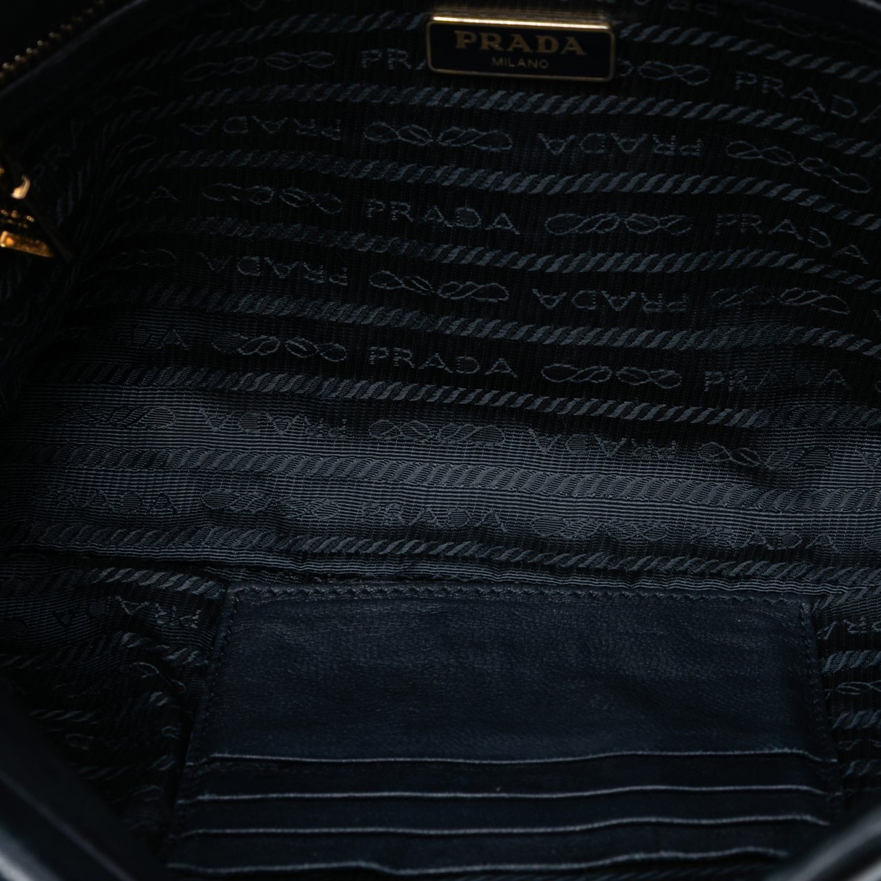 Prada Tessuto Gaufre Crossbody Blauw