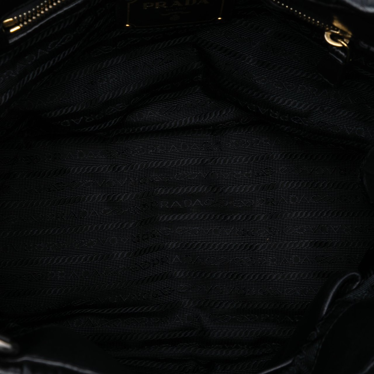 Prada Nappa Gaufre Satchel Zwart